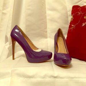 Purple high heel shoes 👠